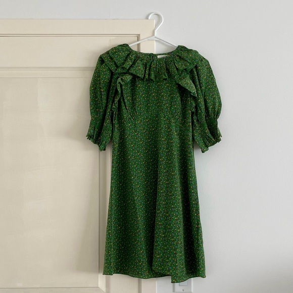 Doen Dresses & Skirts - Doen silk dress worn once